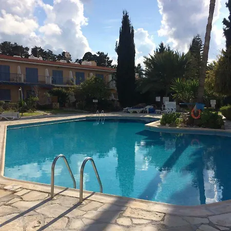 アパート Paradise Garden