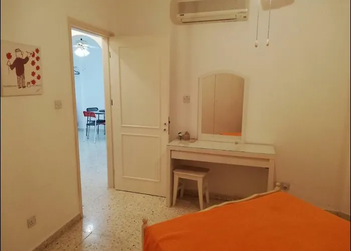 Paradise Garden アパート *